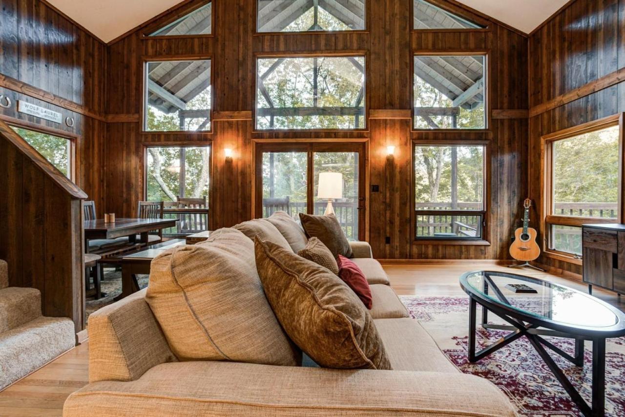 Wolf Ridge Retreat Villa Swiss Exterior photo
