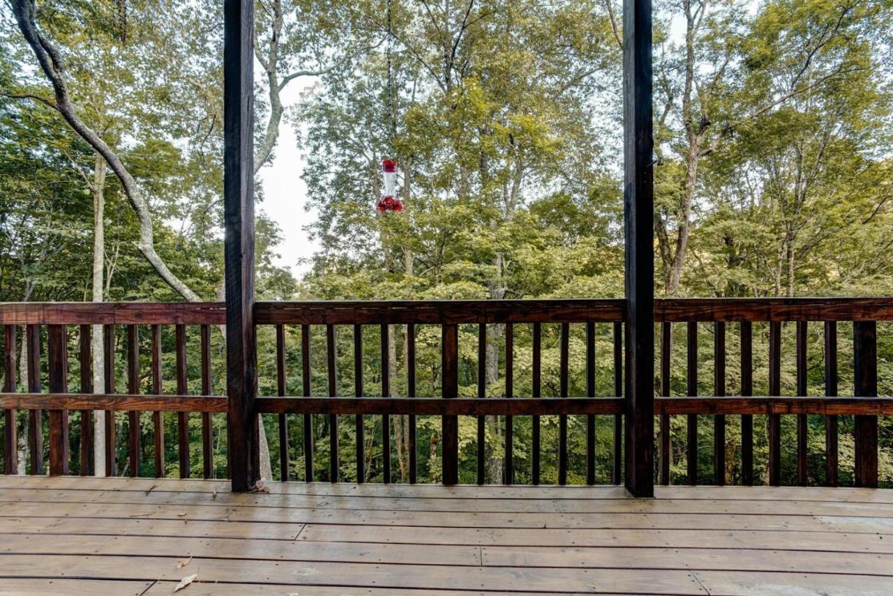 Wolf Ridge Retreat Villa Swiss Exterior photo