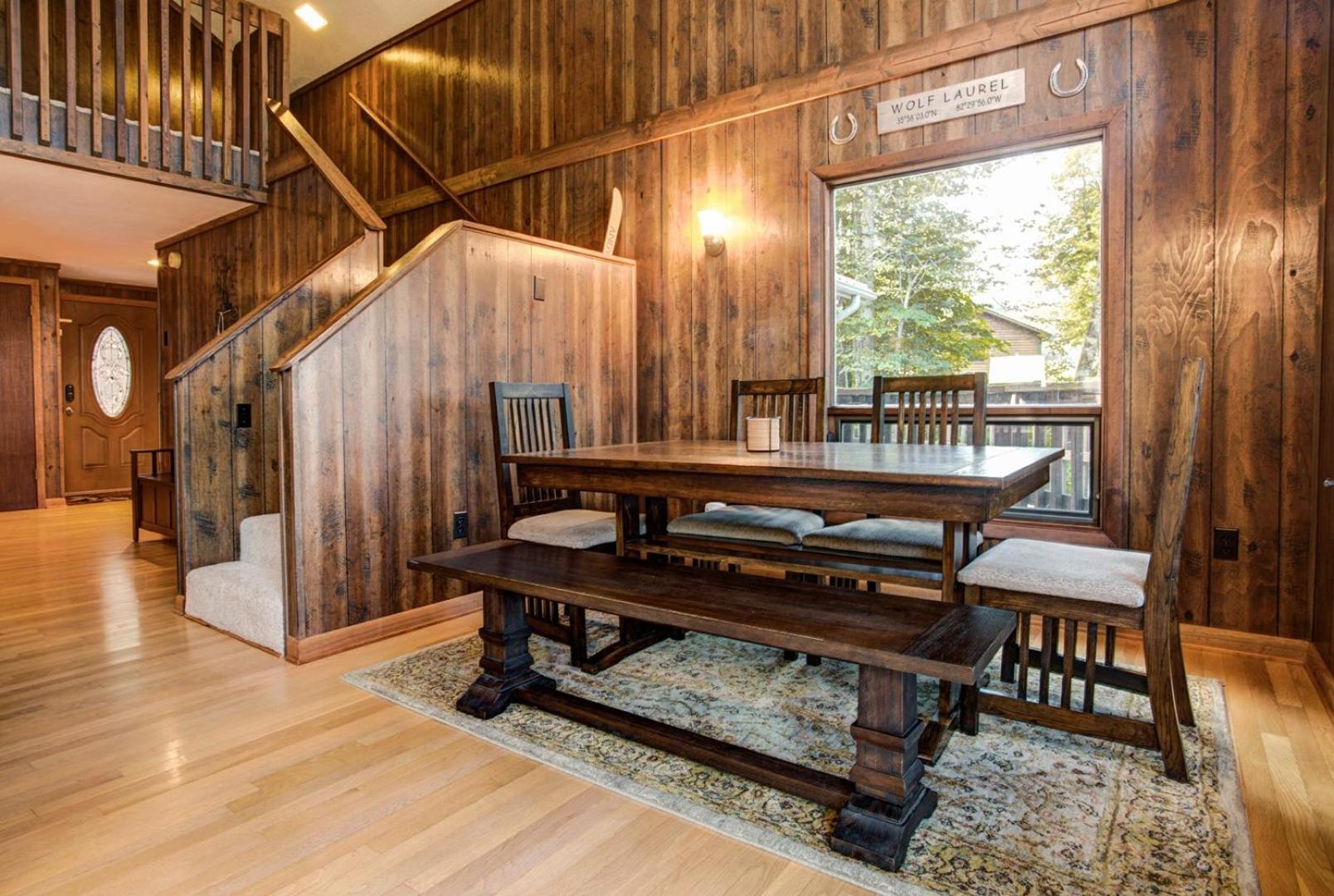 Wolf Ridge Retreat Villa Swiss Exterior photo